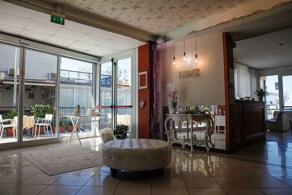 Venus Hotel 3*